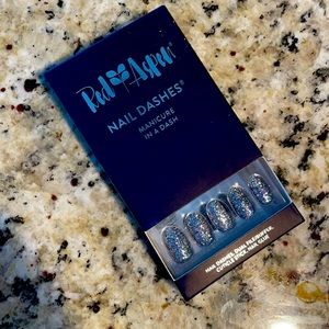 Red Aspen Nail Dashes “skylar skis black diamonds”